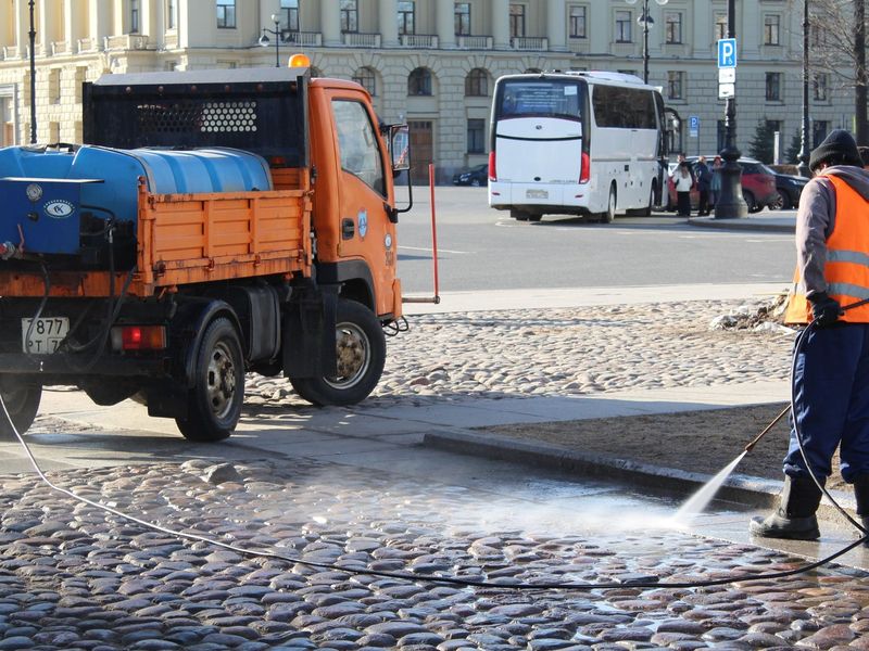 Vysokotlaké čištění dlážděné plochy